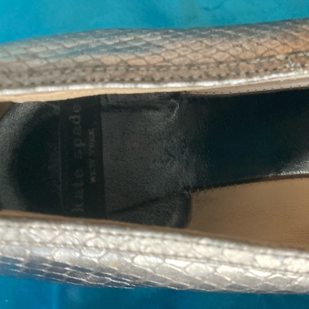 Kate Spade metallic silver ballet slippers w/heel - Picture 16 of 16
